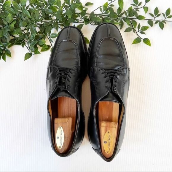 Allen Edmonds Seattle black Leather Derbys size 11